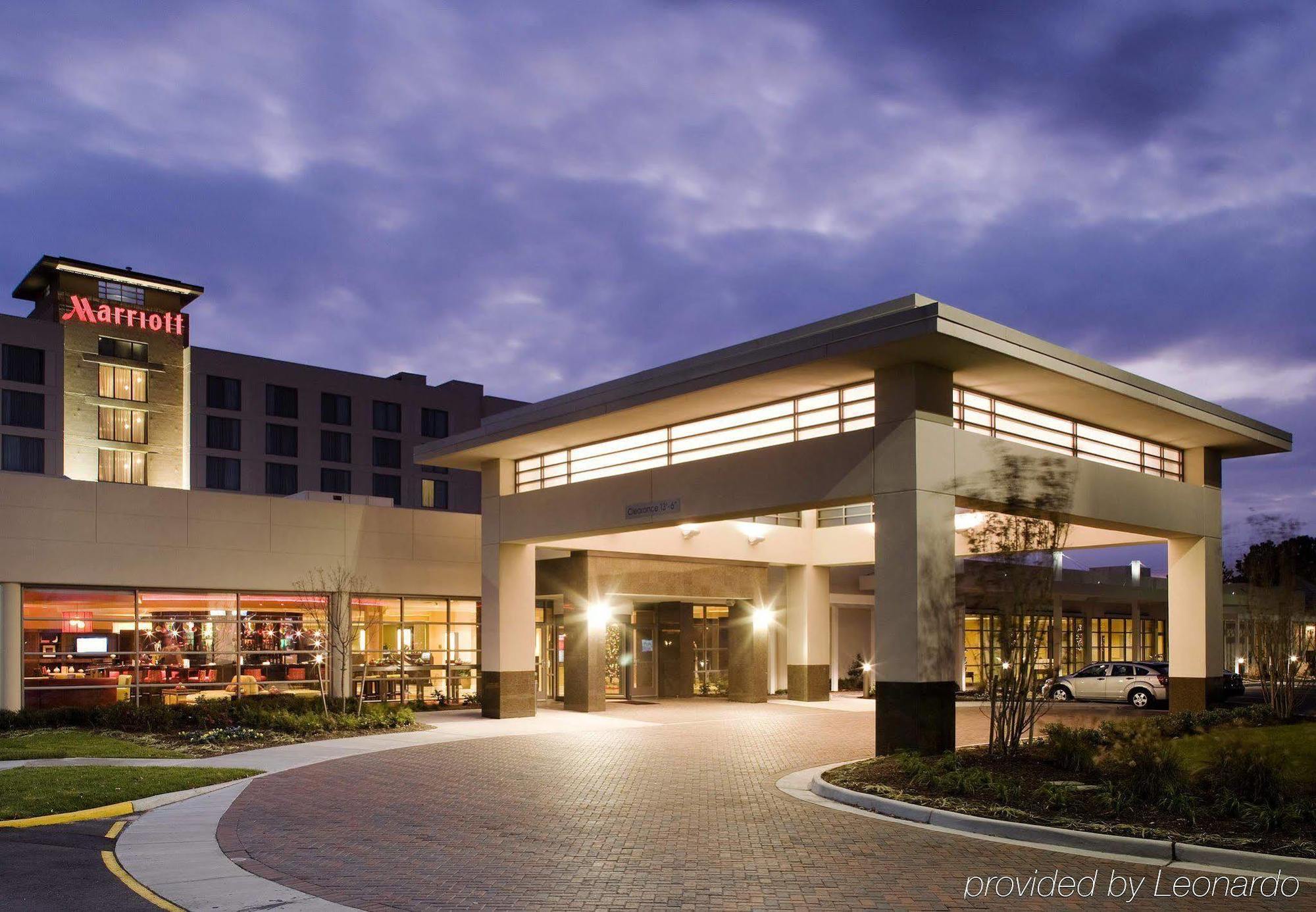 Holiday Inn Chesapeake Ngoại thất bức ảnh