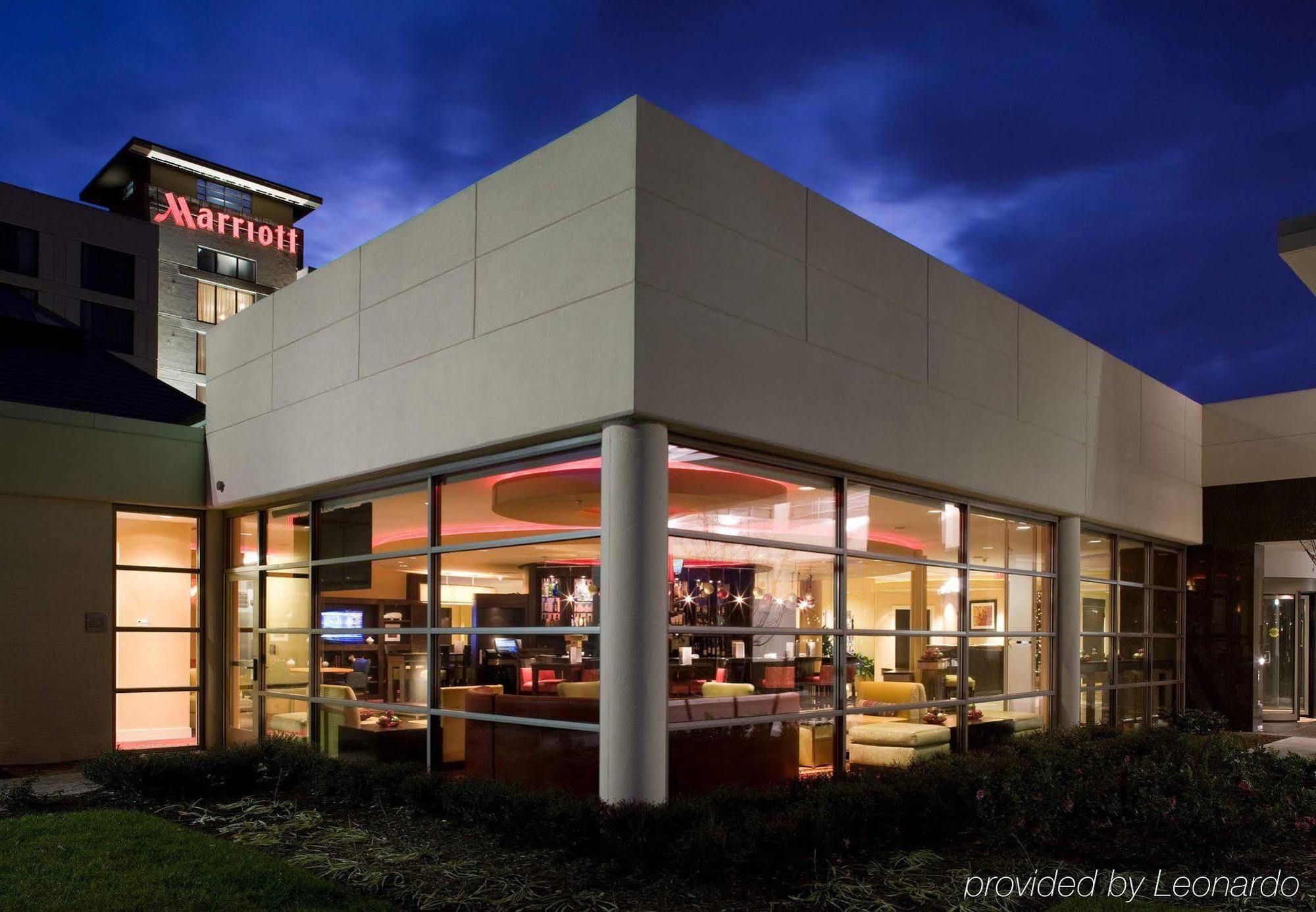 Holiday Inn Chesapeake Ngoại thất bức ảnh