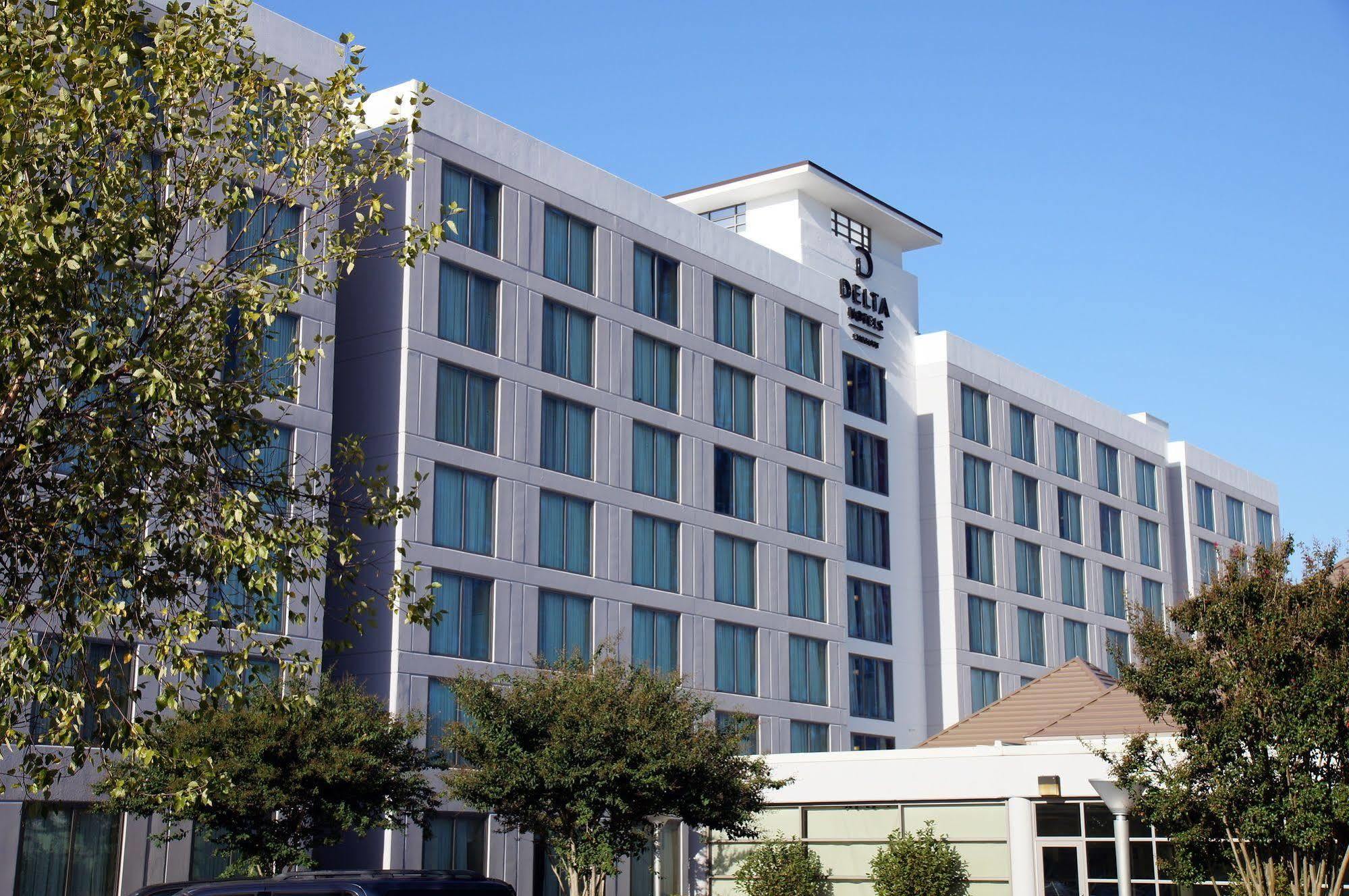 Holiday Inn Chesapeake Ngoại thất bức ảnh